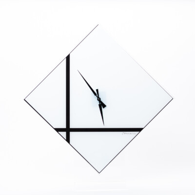 Clock – two black lines
