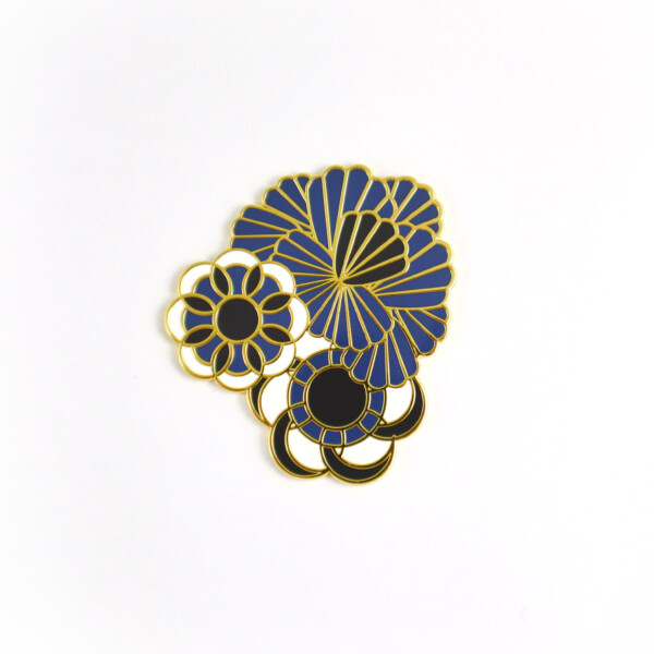 Broche florale bleu de Delft