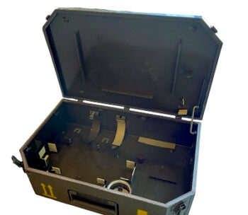 Vintage militaire medische opbergdoos Spireta metalen koffer