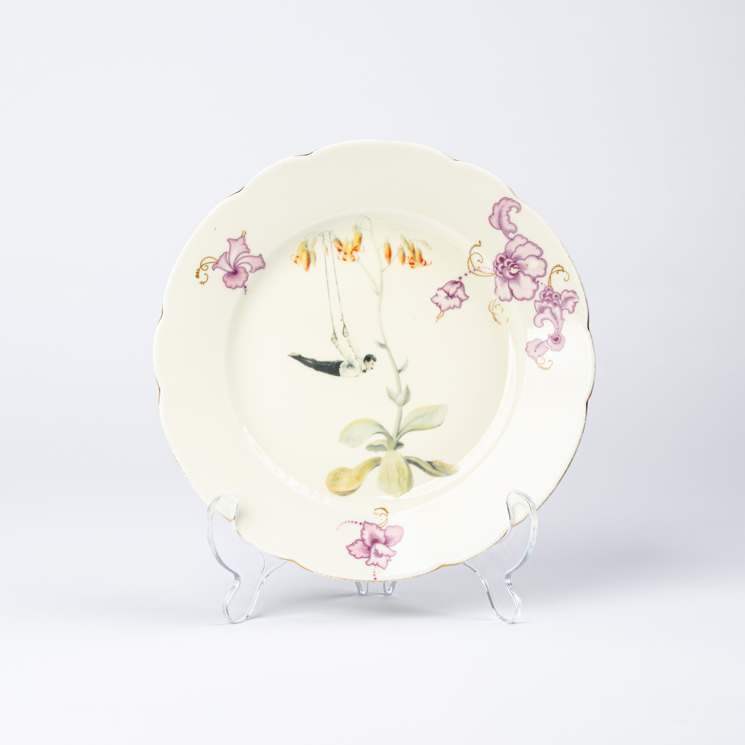 Lylies decorative plate – Botanical Home Decor - Image 10